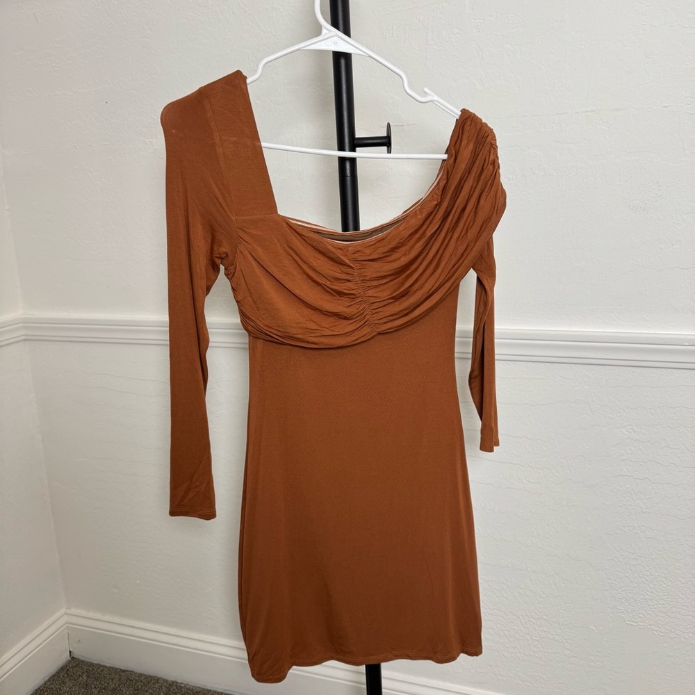 Privacy Please Revolve Florence Off Shoulder Mini Dress Brown Small NWOT - Picture 6 of 6